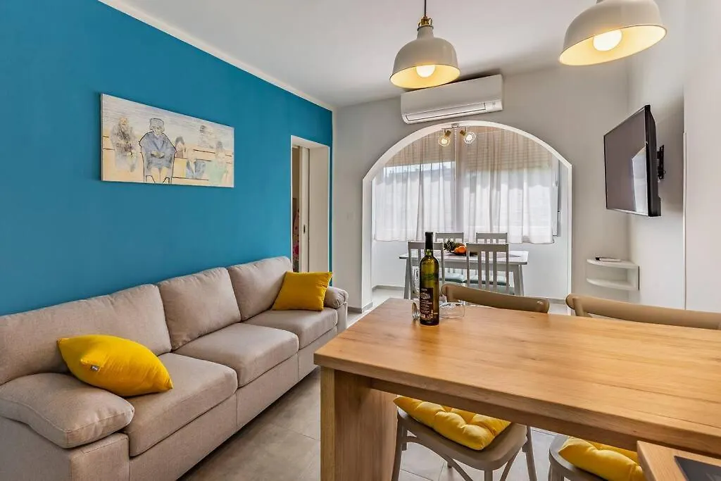 New Two Bedroom Apartment Maloni Πούλα